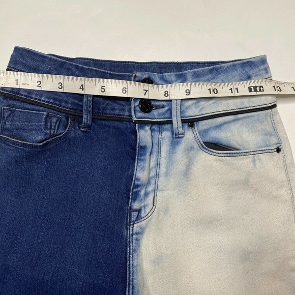 BDG Urban Outfitter Super High Rise Twig Ankle Blue Jean Size 27x29 Stretch - Picture 6 of 8